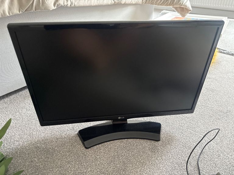 LG 22TK410V-PZ TV/Monitor – Black, Good Condition