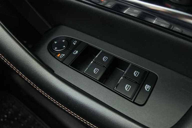 2022 Mazda CX-60 2.5 PHEV Homura 5dr Auto ESTATE PETROL/ELECTRIC Automatic