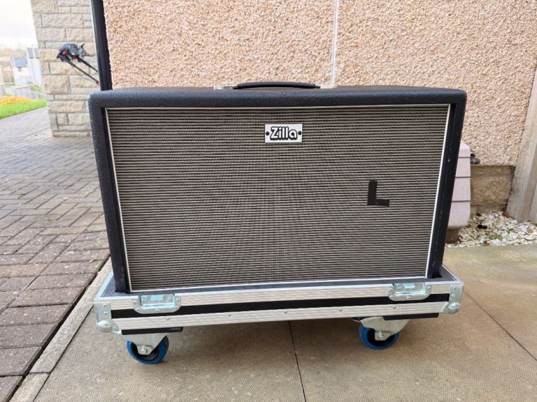 Zilla 2x12 Guitar Speaker Cabinet + Flightcase