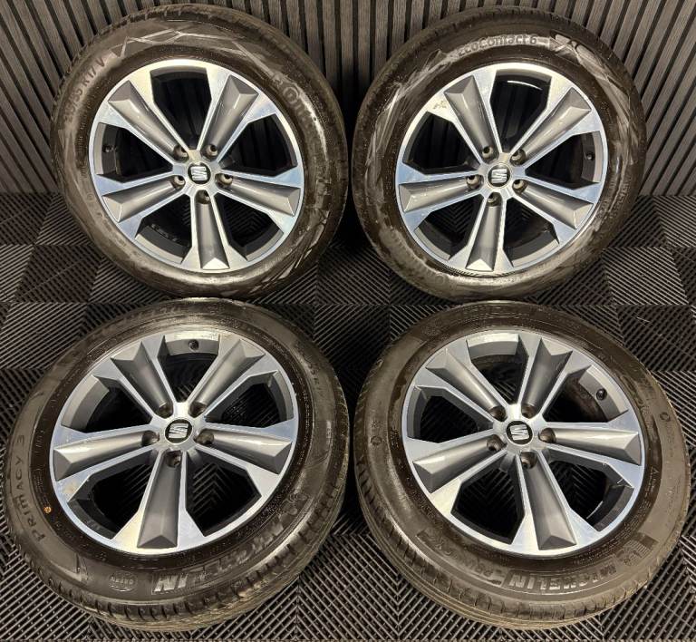 17'' GENUINE SEAT ATECA GREY DC 5 SPOKE ALLOY WHEELS TYRES ALLOYS
