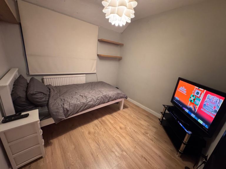 Single Furnished Room For Rent