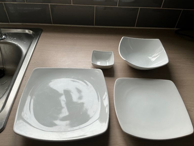 White Ceramic Dinnerware Set 6 of each Item from M&S - Square Plates and Bowls, As Good As New