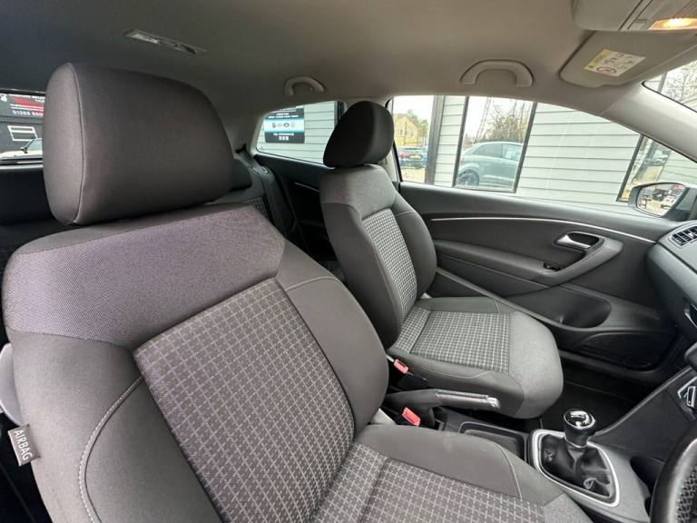 2015 Volkswagen Polo 1.0 SE 3dr HATCHBACK PETROL Manual