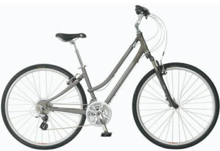 Giant Cypress DX Medium ladies bike excellent condition with front and seat post suspension PO6 1AZ