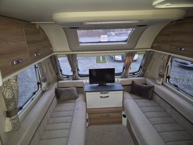 2021 Swift Freestyle FB twin axle, 6 berth