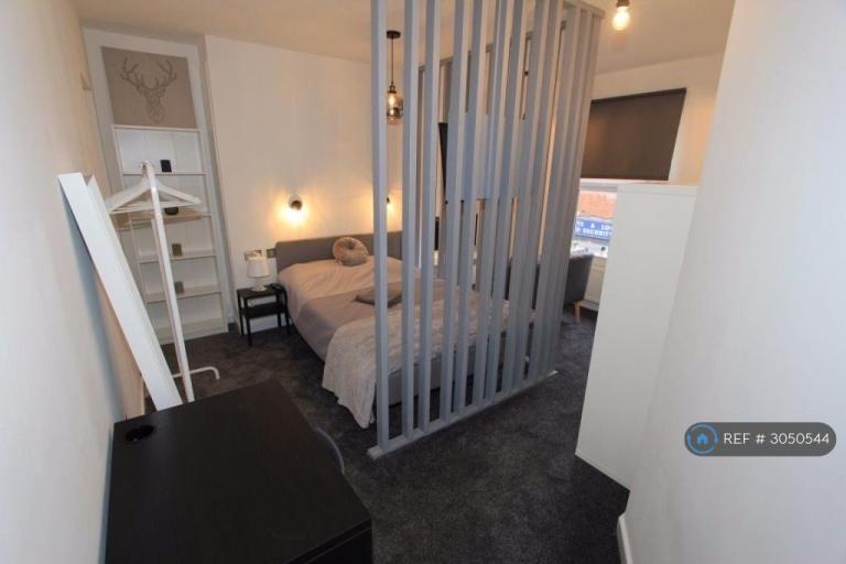 Studio flat in Stafford, Stafford, ST16 (#3050544)