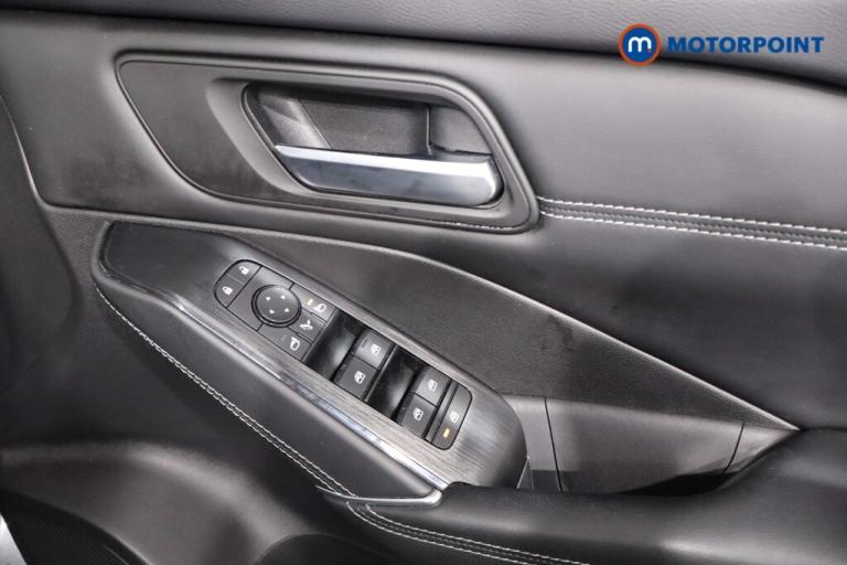 2022 Nissan Qashqai 1.3 DiG-T MH N-Connecta 5dr SUV Petrol Manual