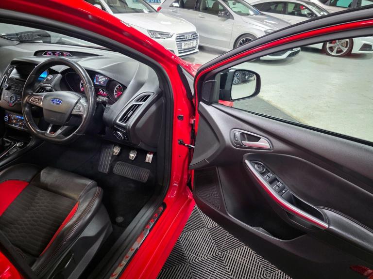 2015 Ford Focus 2.0T EcoBoost ST-3 5dr HATCHBACK PETROL Manual