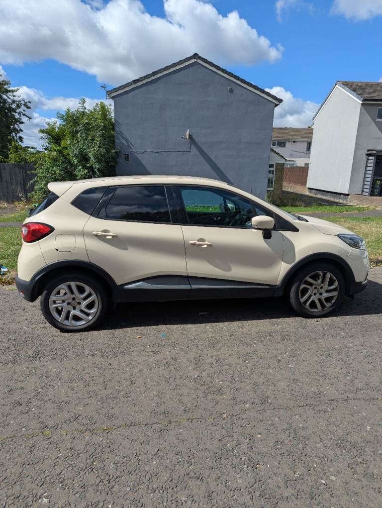 Renault, CAPTUR, Hatchback, 2014, Manual, 1461 (cc), 5 doors