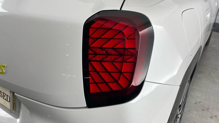 2025 MINI Aceman 160kW SE Classic 54kWh 5dr Auto Electric Hatchback Hatchback Electric Automatic