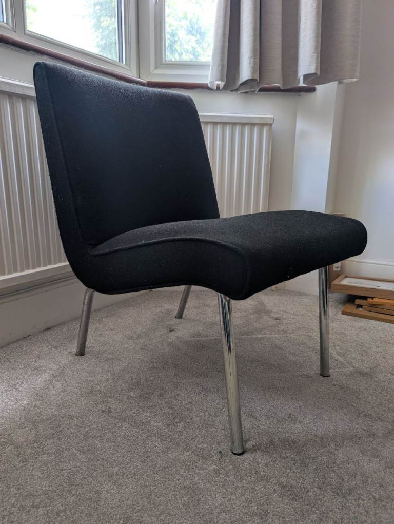 Walter Knoll Vostra 607 Classic Edition Black Armchair