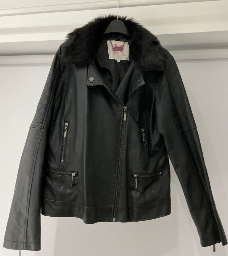 Matthew Williamson Ladies Black Pleather Biker Jacket with detachable fur collar Size 16