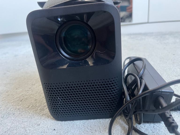 Portable Multimedia Projector – Remote Included, Good Condition