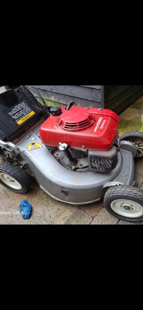 Honda hr1950 self-drive mower 