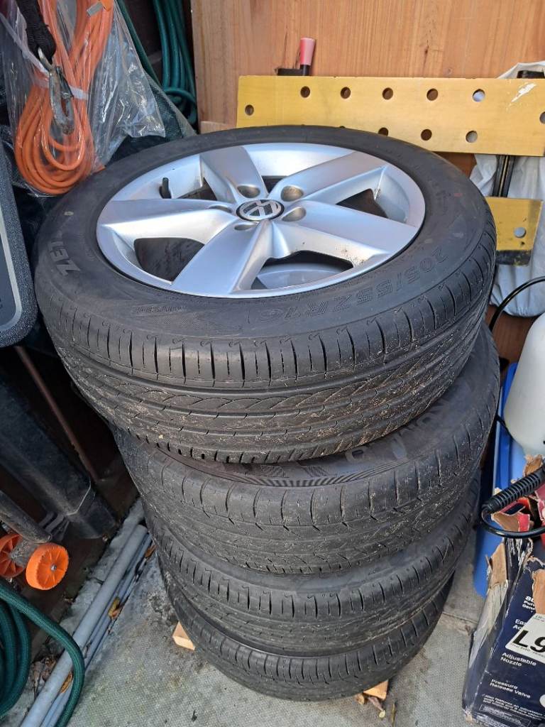 VW 16 inch alloys and tyres