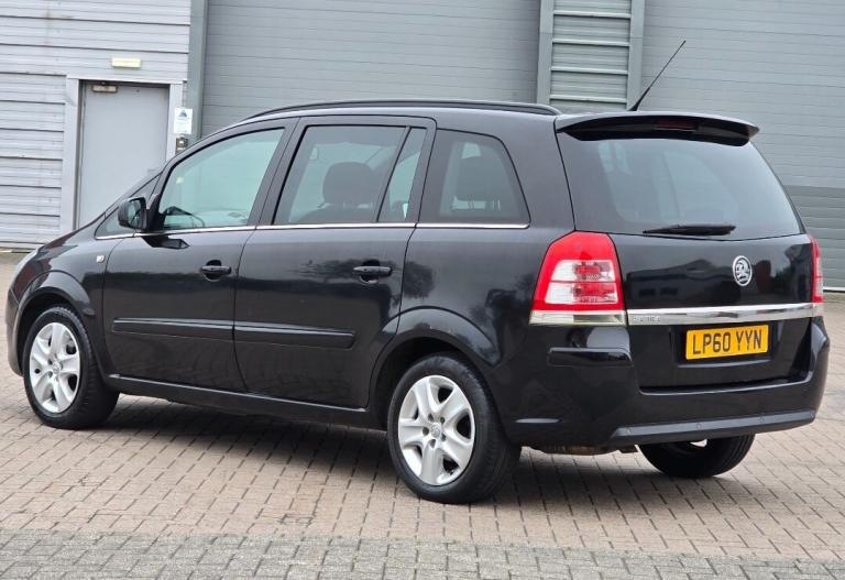7 SEATER VAUXHALL ZAFIRA 1.6 PETROL MANUAL IN CLEAN CONDITION. LONG MOT. 