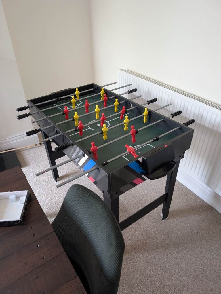 Kids Pool & Fussball Table