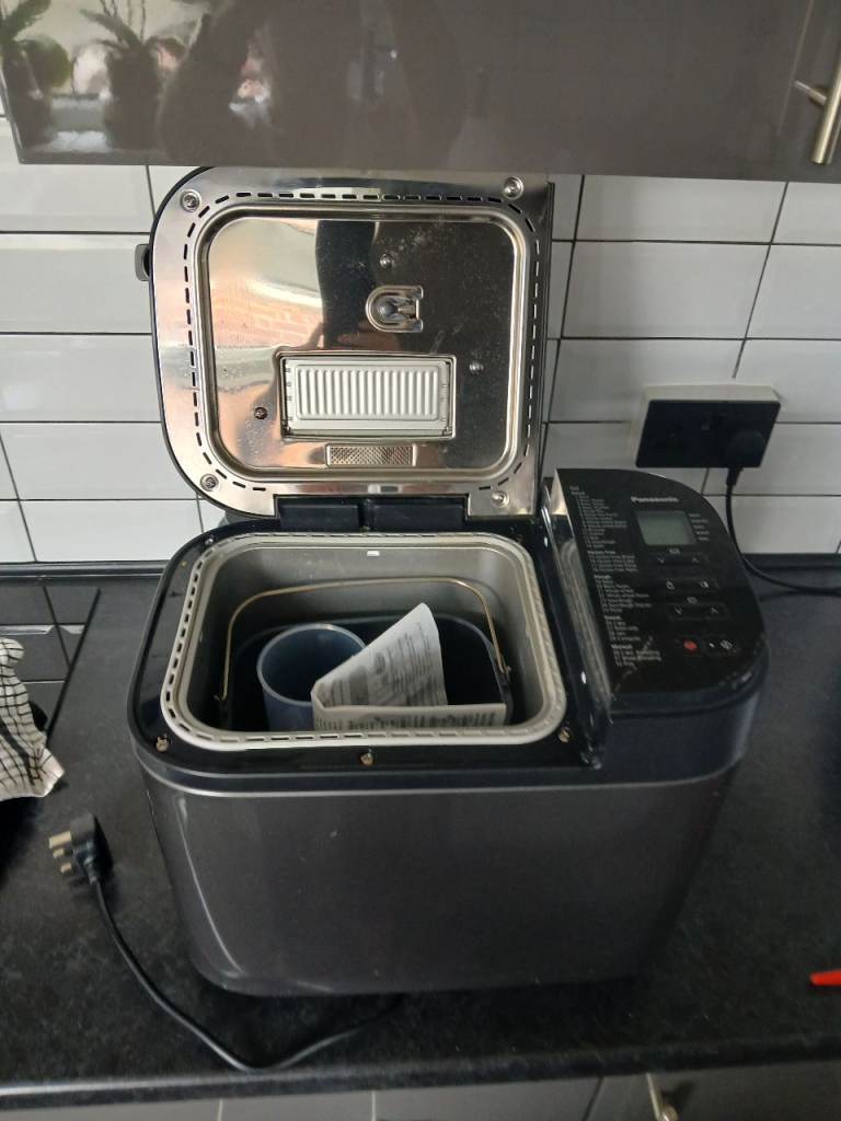 Panasonic Breadmaker SD-ZB2502B – Good Condition