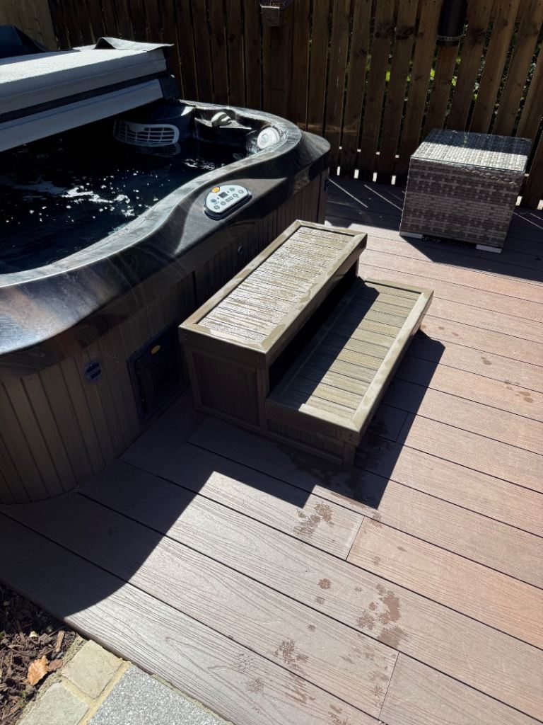 Brown  2-Tier Hot Tub Steps – Good Condition