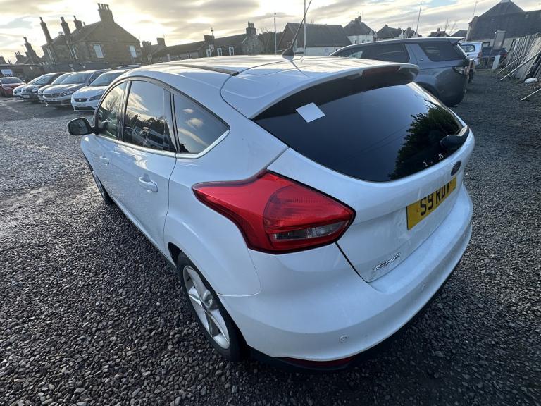 FORD FOCUS 1.6 TDCi Titanium 2015