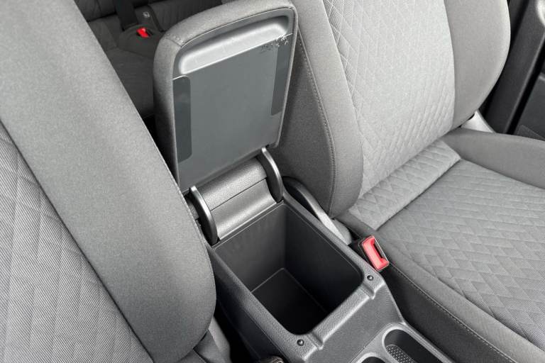 2024 Volkswagen Caddy Maxi 2.0 TDI 122 Life 5dr DSG Van DIESEL Automatic