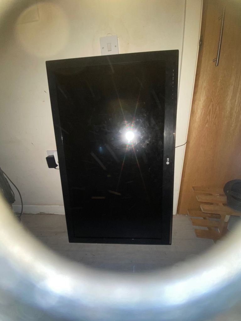 LG TV Large Screen 