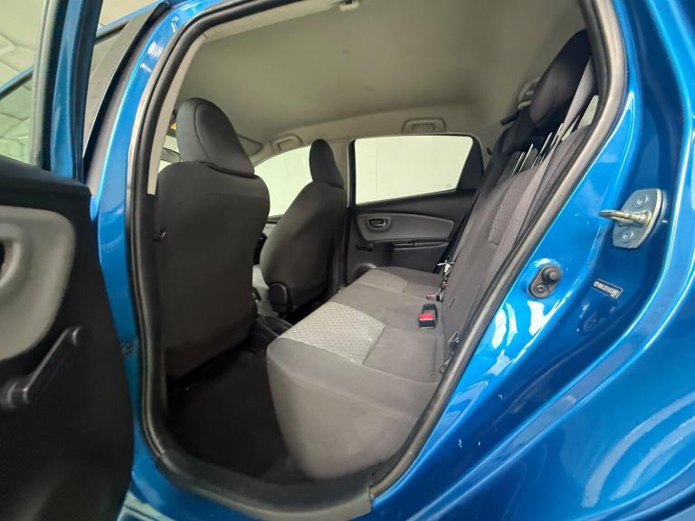 2015 Toyota Yaris 1.33 VVT-i Icon 5dr CVT HATCHBACK PETROL Automatic