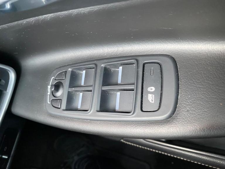 2016 Jaguar XE 2.0d R-Sport Auto Euro 6 (s/s) 4dr SALOON Diesel Automatic