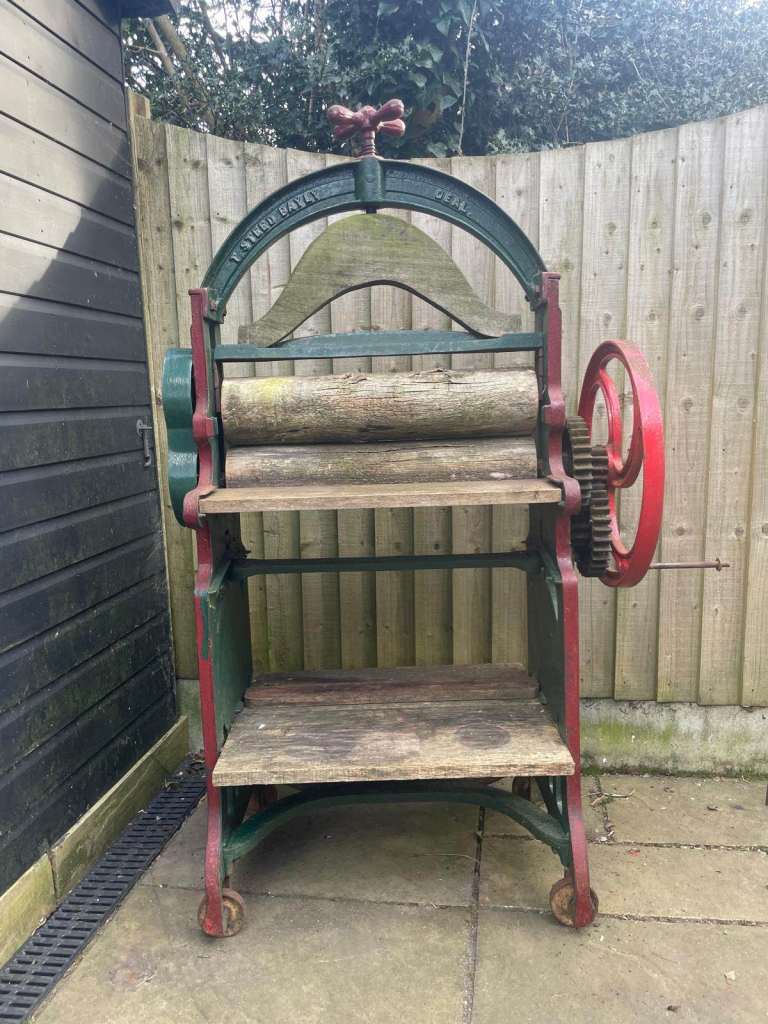 Vintage Mangle