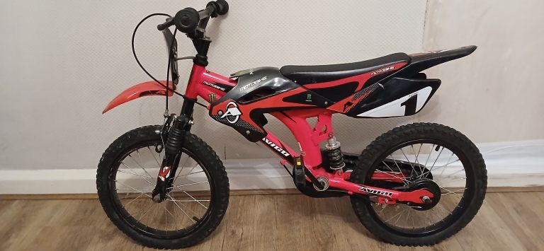 Avigo Motobike Kids' Bike - Red and Black, Good Condition