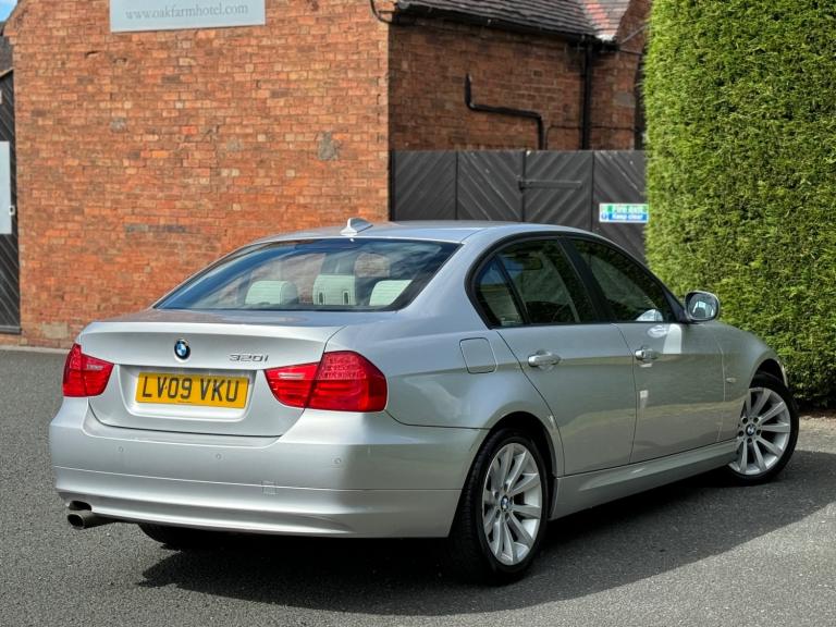 2009 BMW 3 SERIES 320i 2.0 PETROL SE AUTOMATIC, WOW 27k GENUINE MILES, HPI CLEAR