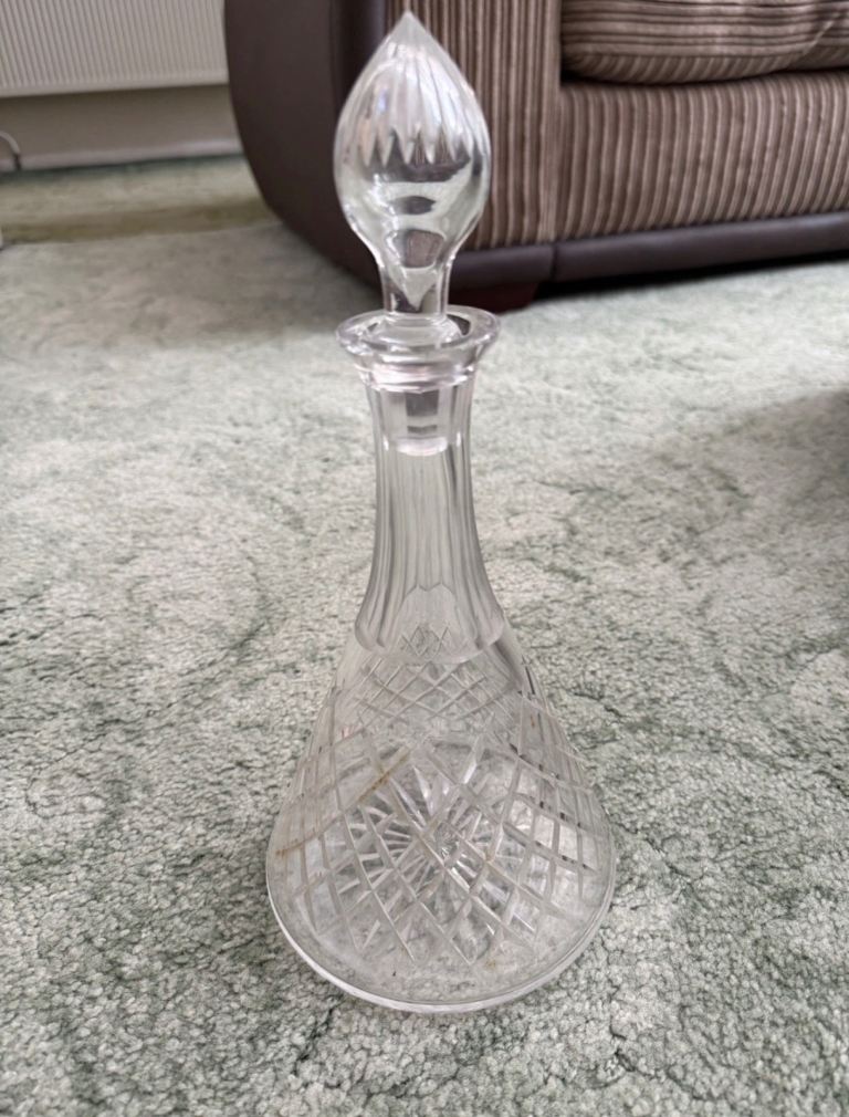 Vintage Cut Glass Decanter With Stopper Whisky / Sherry Bottle