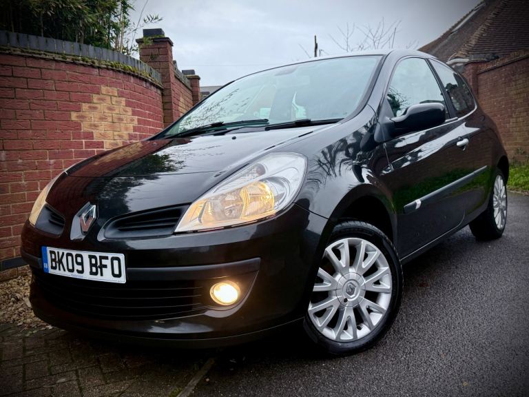 image for 🚗 🚘 🅻🅾🅾🅺  Renault clio 1.2 DYNAMIQUE EDITION ✅ Low 51k miles  