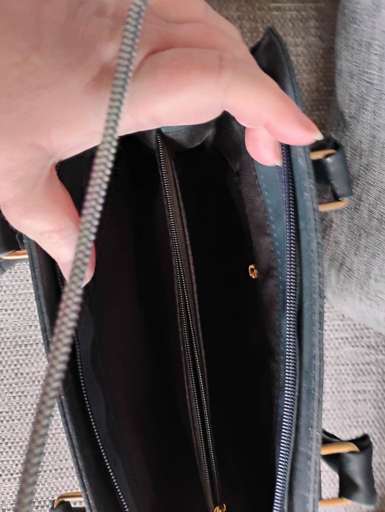 Quiz navy scarf tote bag