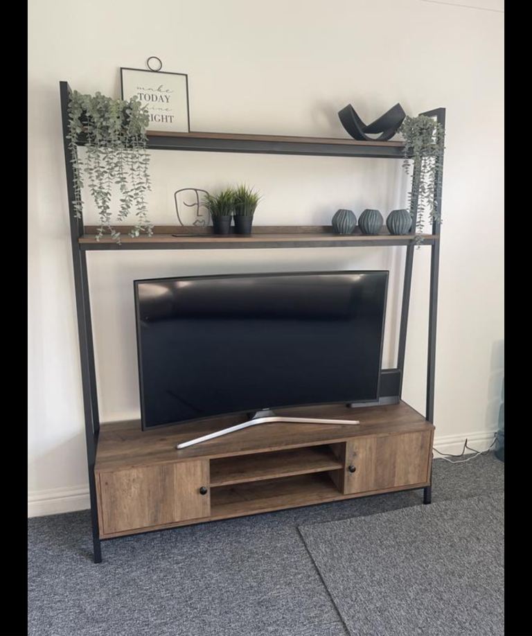 Ladder Shelf TV Unit for TVs up to 60"