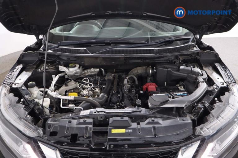 2020 Nissan Qashqai 1.3 DiG-T N-Connecta 5dr [Glass Roof Pack] SUV Petrol Manual