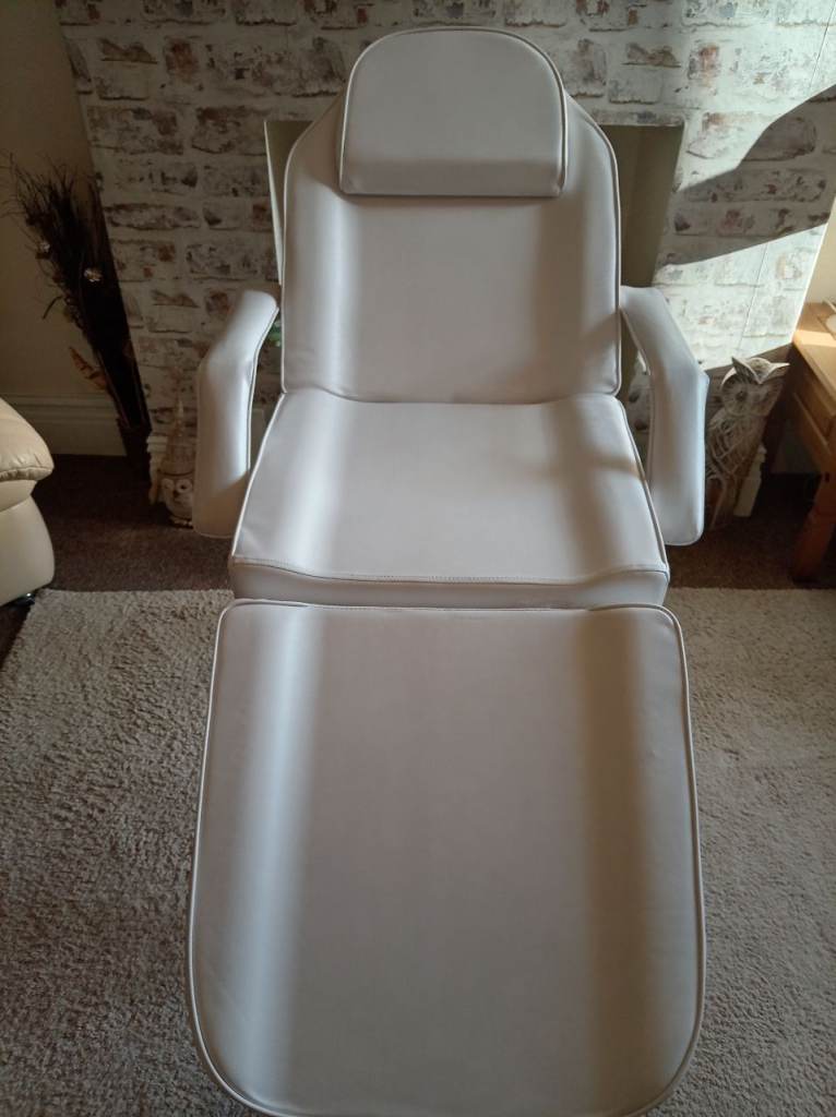 Brand new massage💆‍♀️  tattoo chair/table