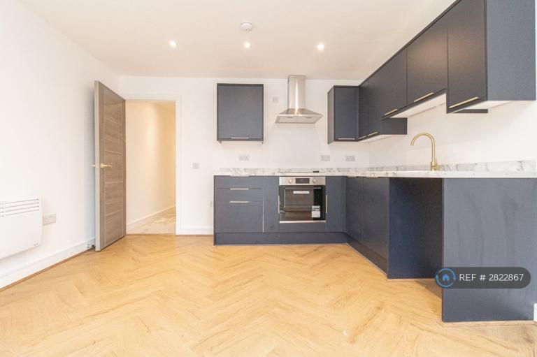 2 bedroom flat in North Road, Cardiff, CF14 (2 bed) (#2822867)