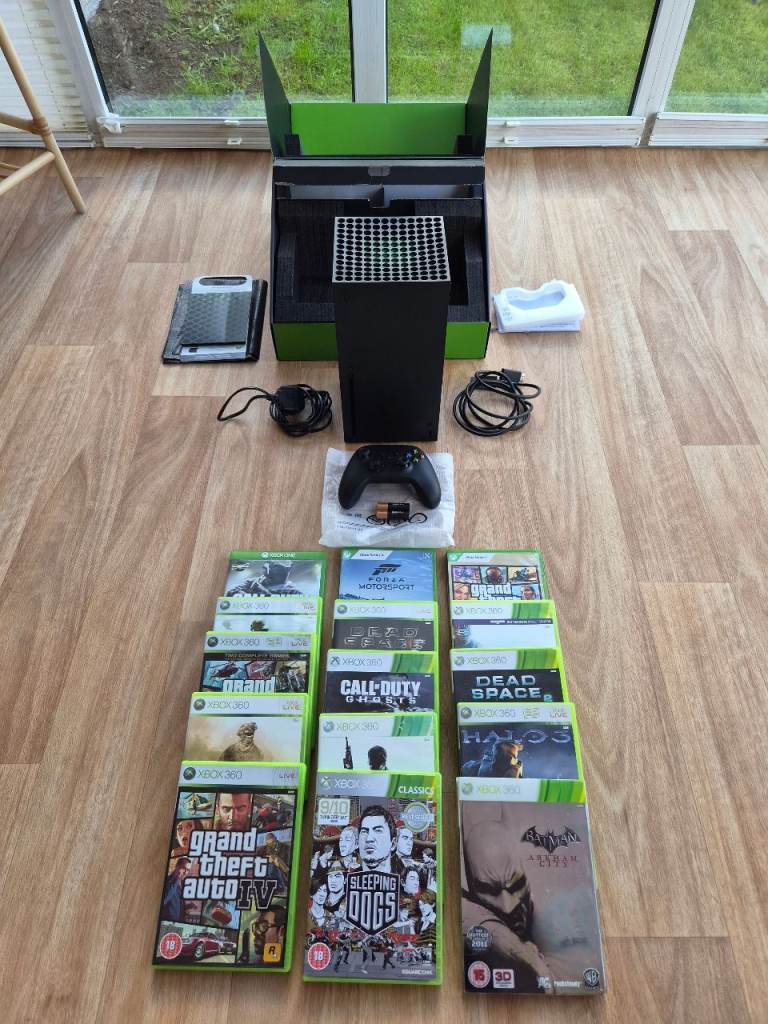 Xbox Series X 1TB console & 15 games