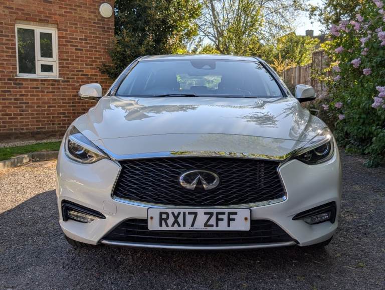 Infiniti, Q30, Hatchback, 2017, Manual, 1461 (cc), 5 doors