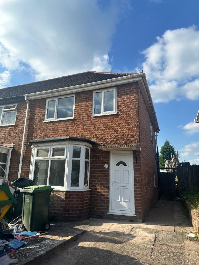 Newly refurbished 3 bedroom home