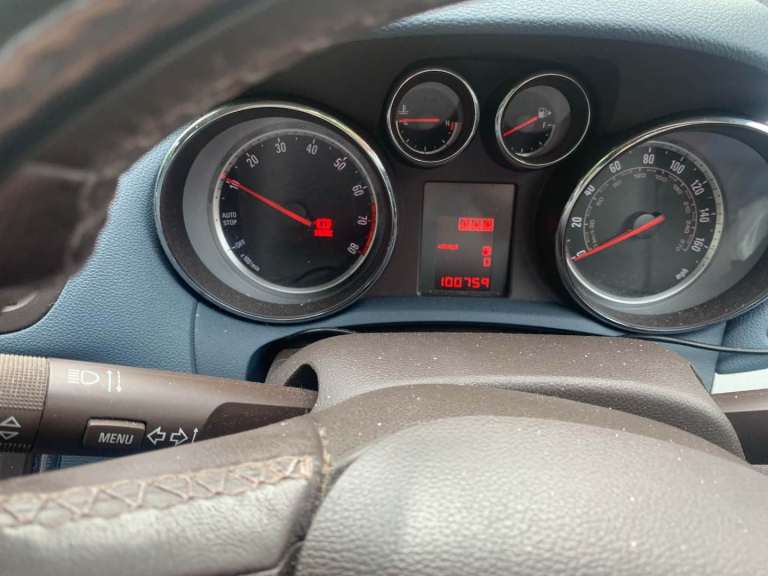 Vauxhall, MOKKA, Hatchback, 2013, Manual, 1598 (cc), 5 doors
