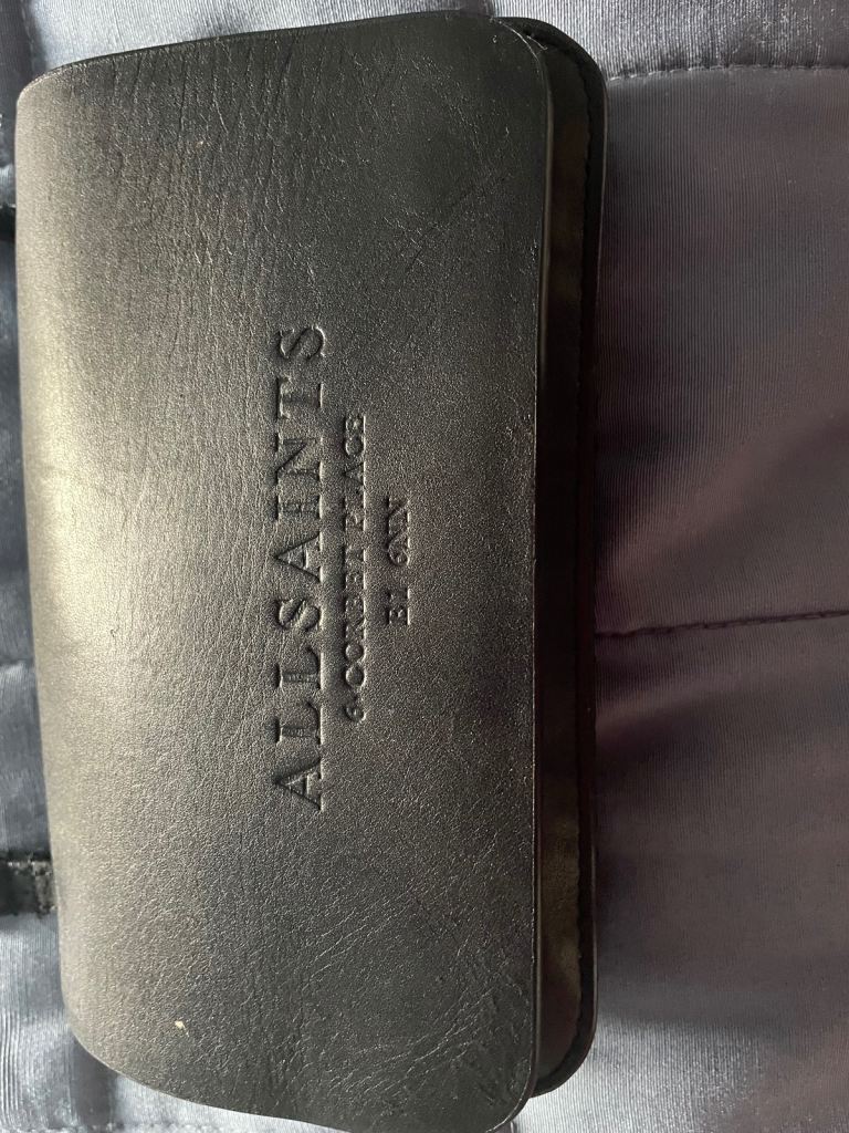 Small shoulder bag