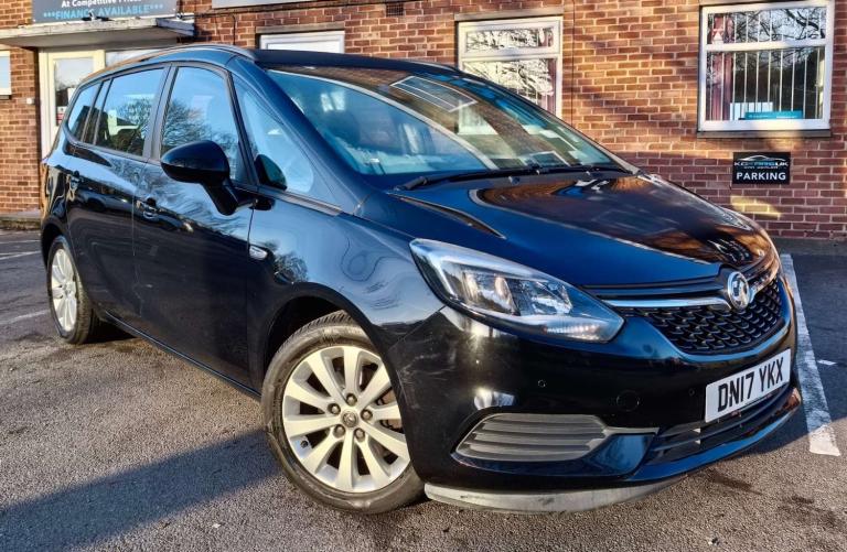 2017 Vauxhall Zafira Tourer 1.4 Zafira Tourer Design T 5dr - 7 Seats - Low Miles - Full Service H...