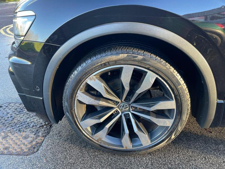 2020 Volkswagen Tiguan 1.5 TSI EVO R-Line Tech DSG Euro 6 (s/s) 5dr ESTATE Petrol Automatic