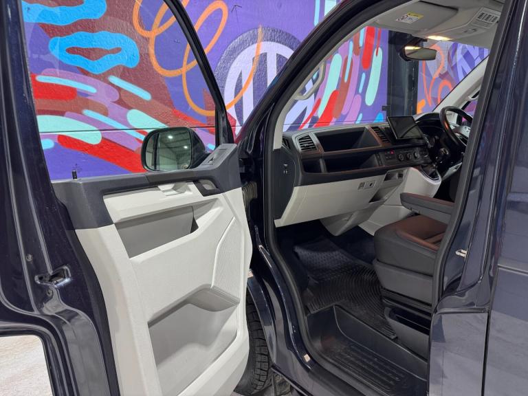 2017 Volkswagen Transporter 2.0 BiTDI BMT 204 Highline Kombi Van 4MOTION Crew Van Diesel Manual