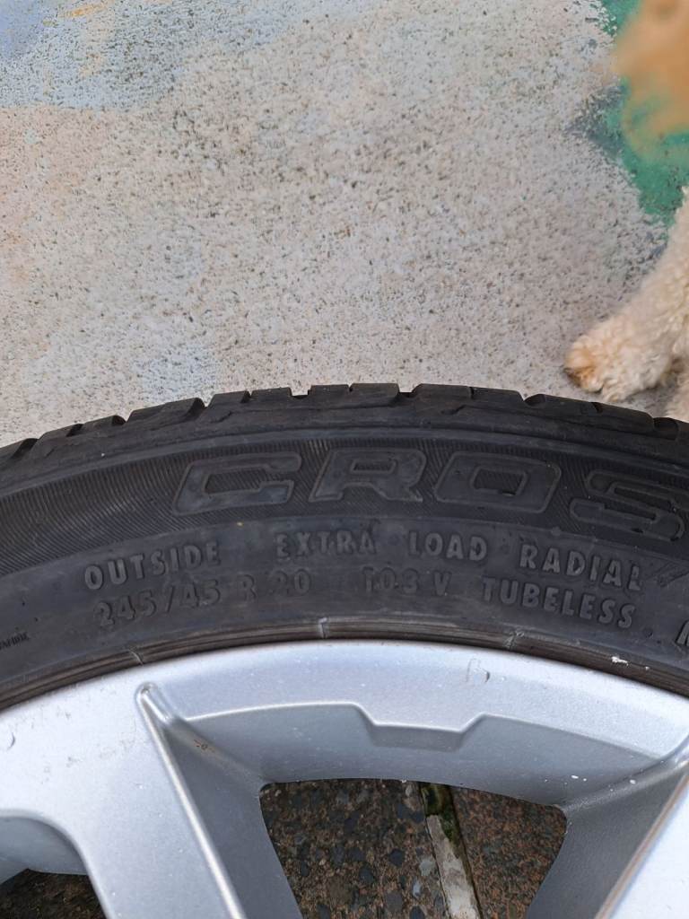 245/45 R20 Continental Cross-Contact (little wear)