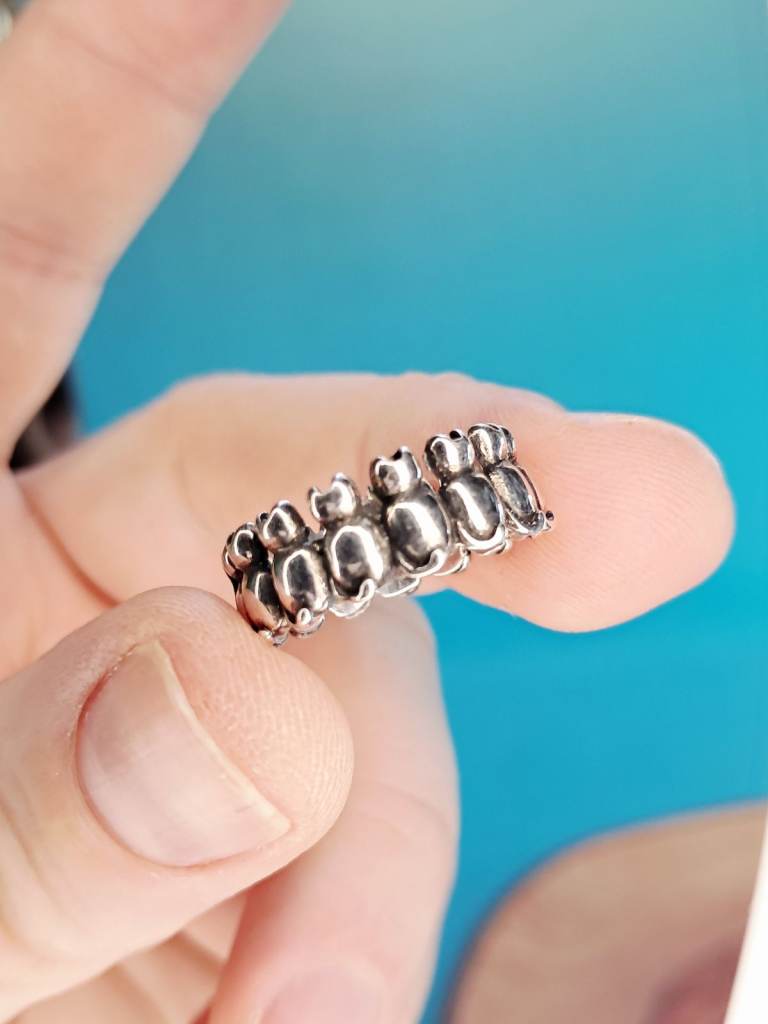 Silver-Tone Bear Pattern Ring - Good Condition