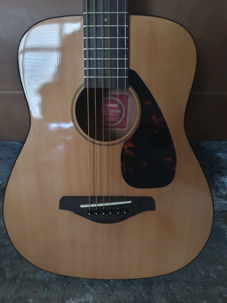 Yamaha FG Junior JR2 3/4 size acoustic guitar