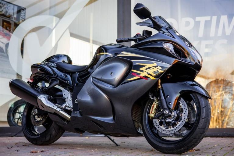 Suzuki GSX1300R Hayabusa ULTRA LOW MILES ! SCREEN ! TAIL TIDY ! STUNNING